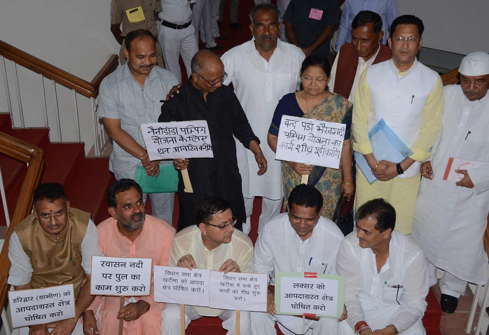 high voltage drama in uttarakhand assembly special session.