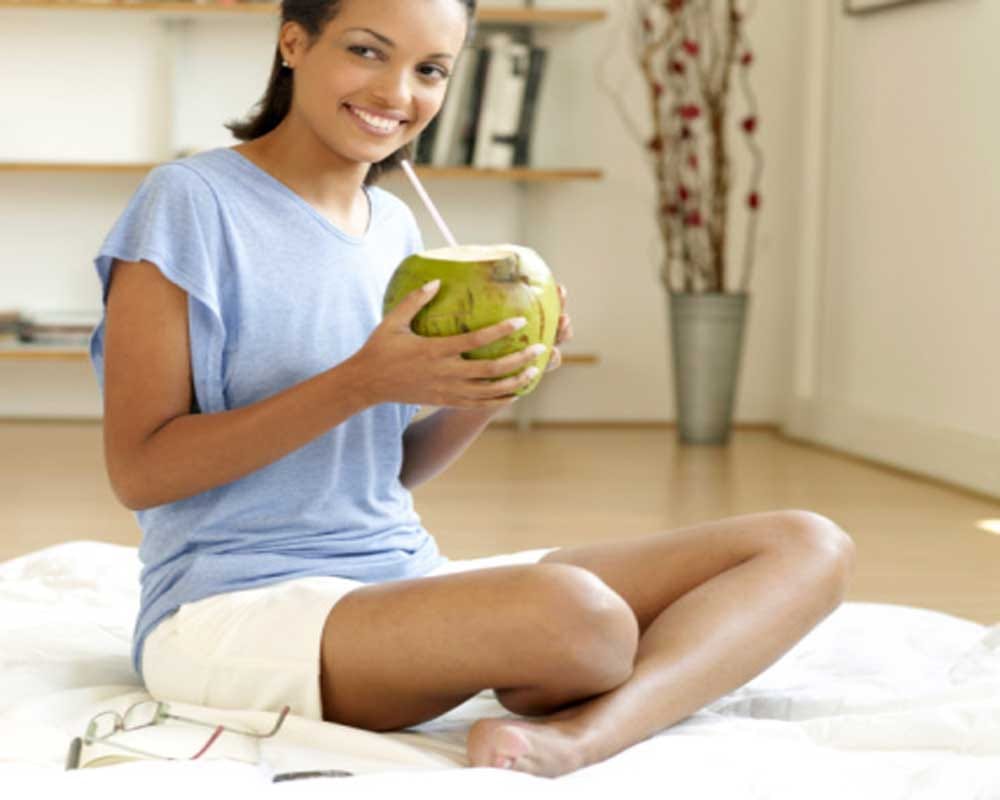 Coconut Water Benefits For Diabetes Patients, Nariyal Pani Ke Fayde In