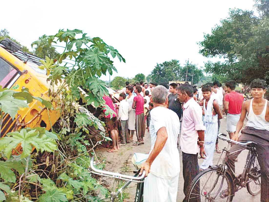 accident,school bus,dhanari