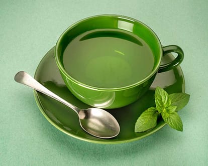 doon girl karishma make special tea for PM modi.