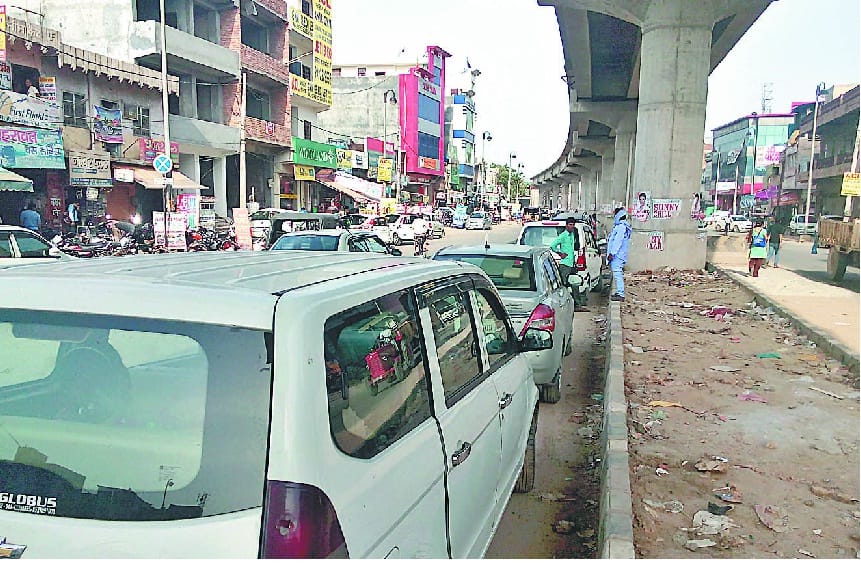 Traific in bahadurgarh, no parking jone, jhajhar/Bahadurgarh