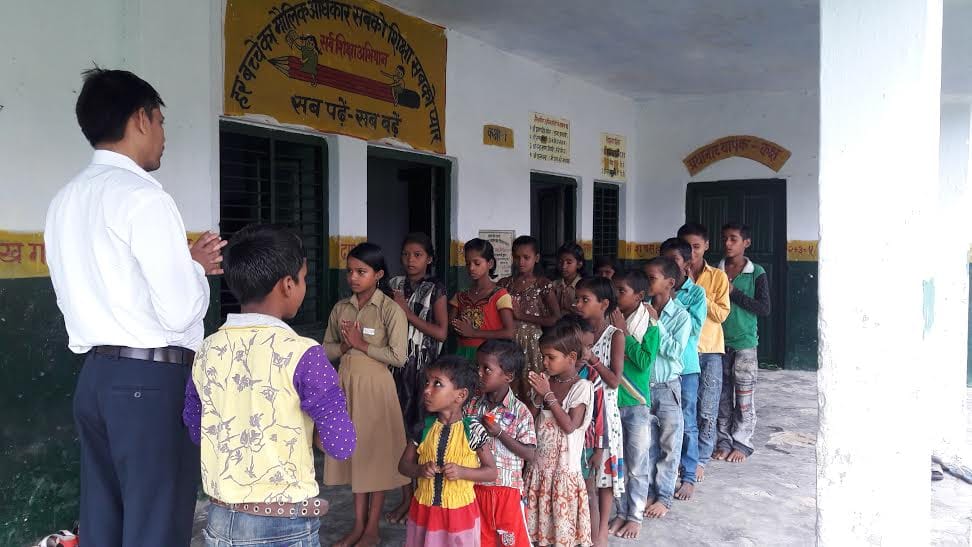 11 teachers, including 2 headmaster stopped salaries