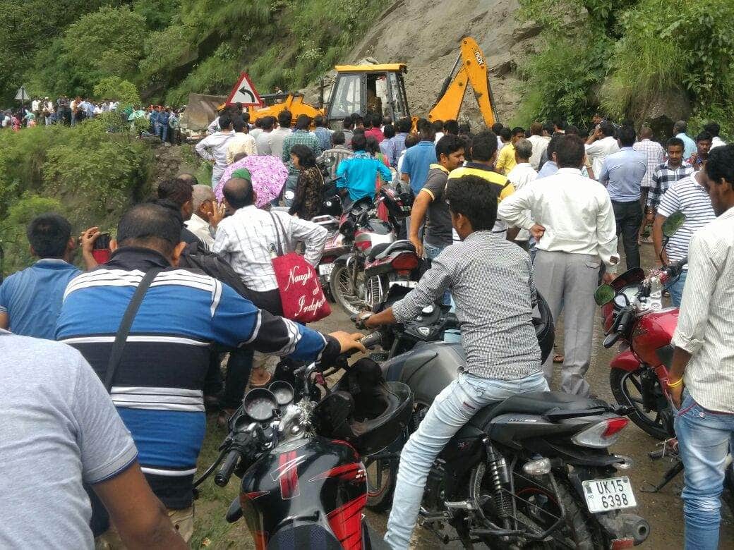 landslide in pauri, people stranded on highway.