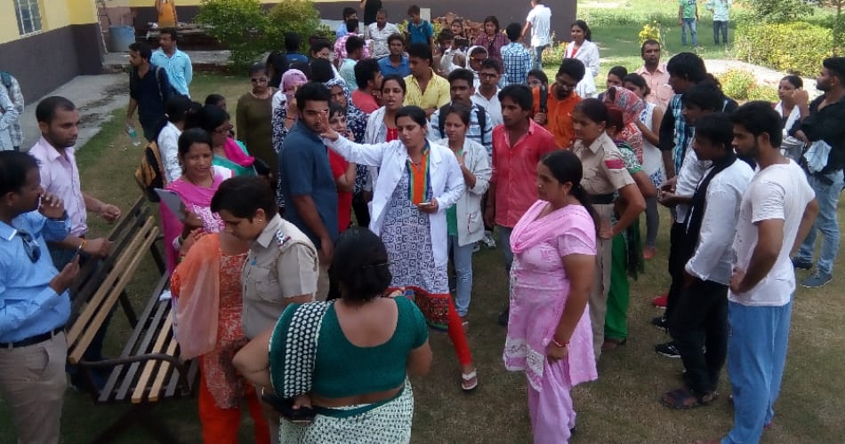 principal molestated intern girl students, girl student beaten principal, beaten principal, rohtak 