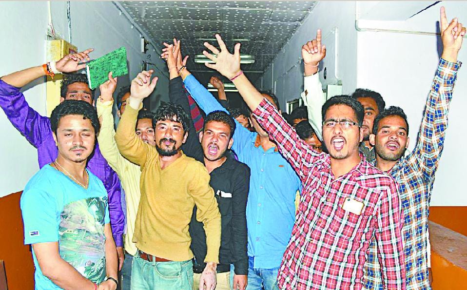 Raging on the results of BSc lower ABVP worker