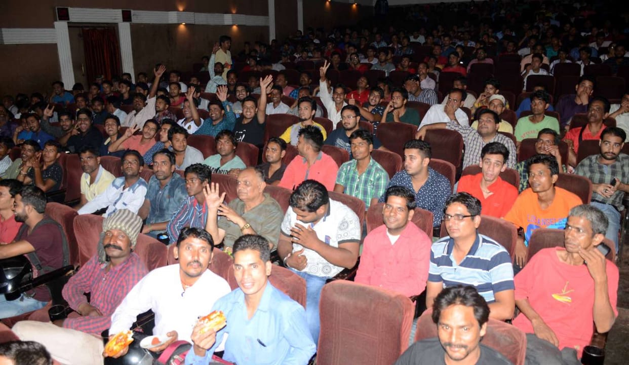 rajinikanth movie kabali craze in dehradun
