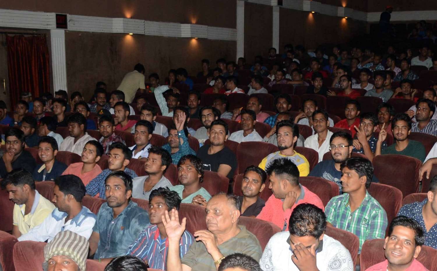 rajinikanth movie kabali craze in dehradun