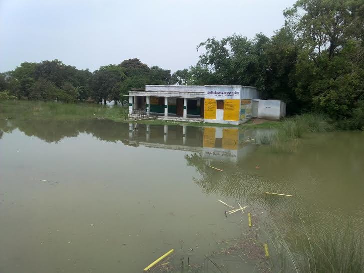 The water entered in four schools