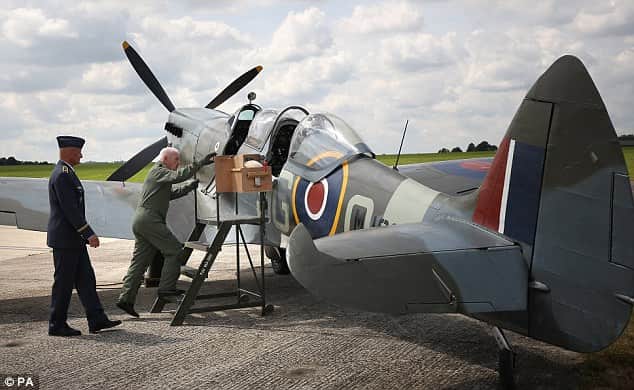 93 year old General Emil Bocek fulfils dream by flying in a Spitfire for a final time