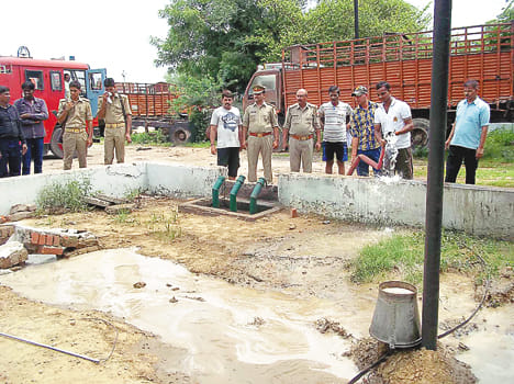 600 desal caught fire in petrol pump