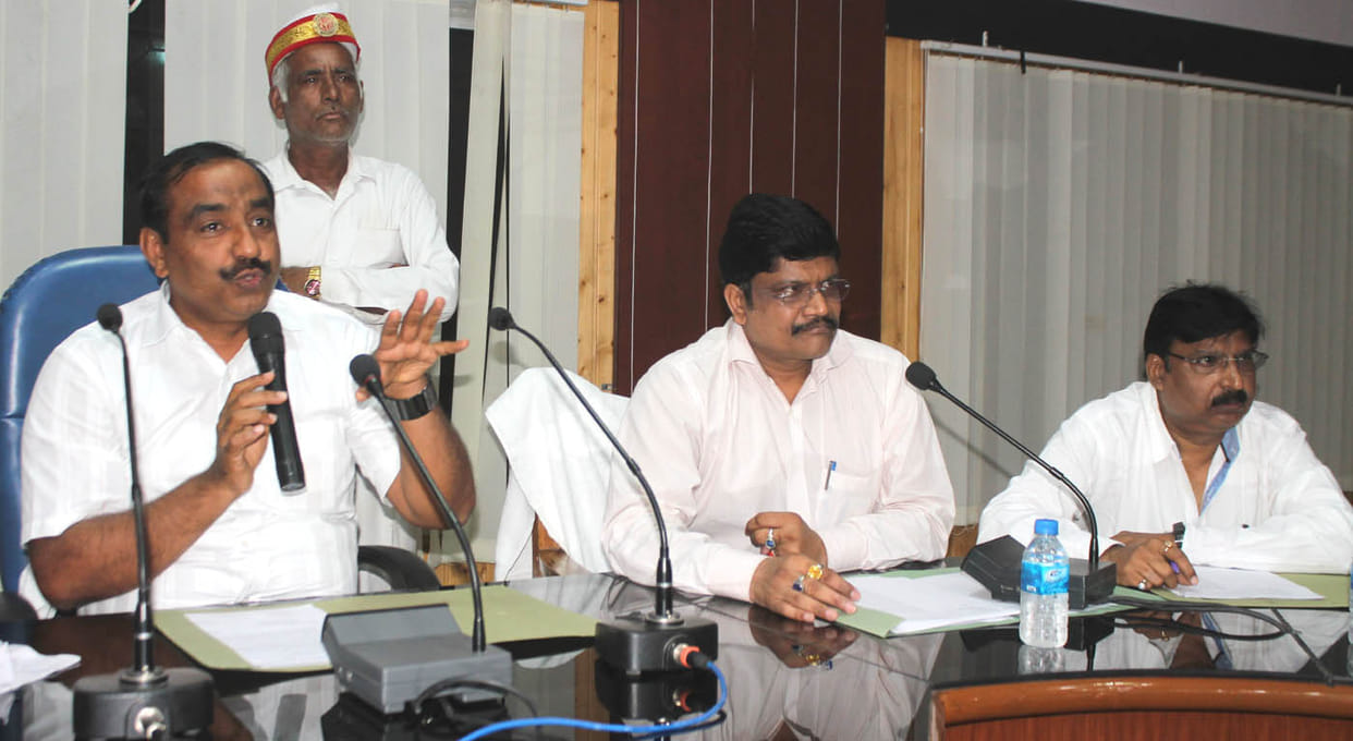 Board members clashed during informal discussion after the meeting