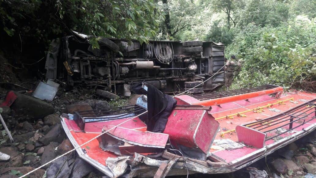 bus fell into gorge in tehri, three died.