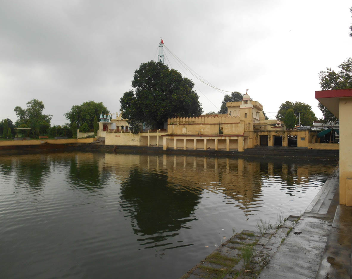 Kameshwar habitation are overflowing Shivbkt