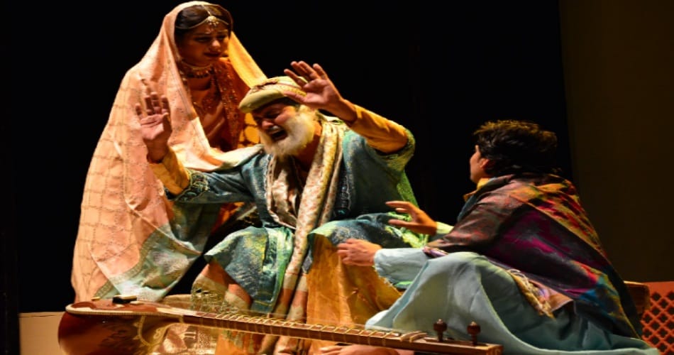 pakistani theatre group performed 'DARA' at chandigarh
