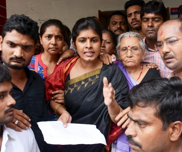 bjp gives ticket to wife of daya shankar swati  singh