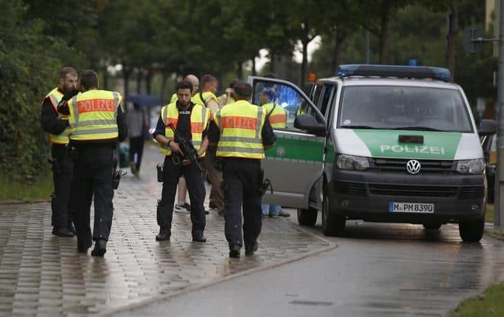 PICS: IRANIAN GUNMAN KILLS AT LEAST NINE IN MUNICH SHOPPING MALL