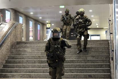 Shots fired at shopping center in Munich, multiple died