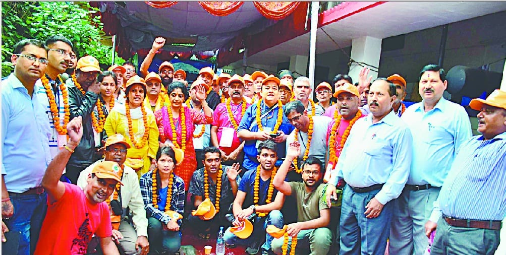 Kailas passengers off the 11th team Almora