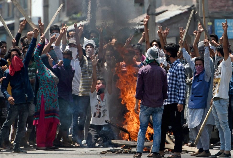 500 crores loss in kashmir violence