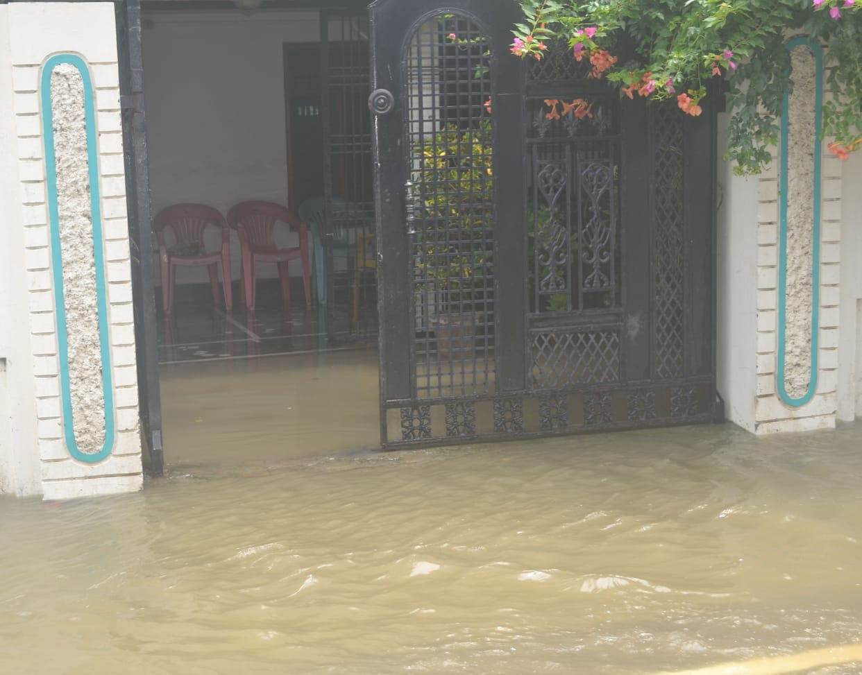 The rain made disaster, the city is submerged