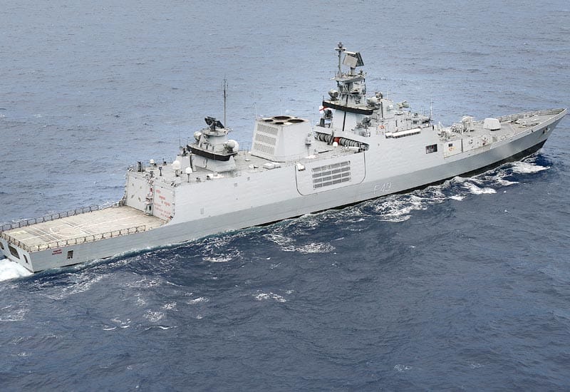 PLANE-PARRIKAR Missing IAF plane: Parrikar in Chennai to monitor ops