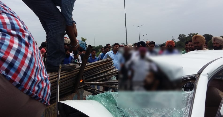 accident, road accident, car accident, girl boy died in accident, two people died in accident