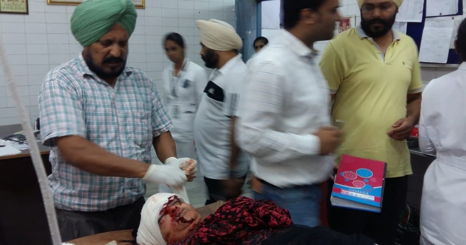 accident, road accident, car accident, girl boy died in accident, two people died in accident