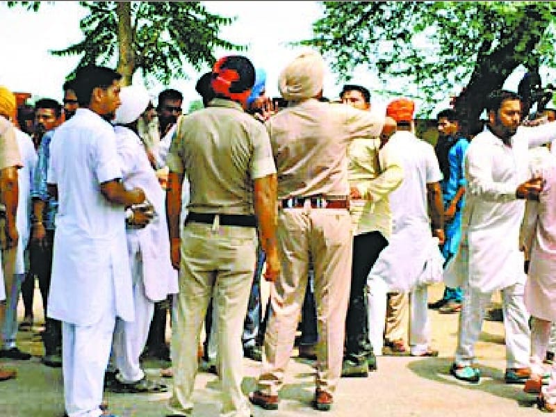 clash, clash between akalis in bhatinda, bhatinda clash