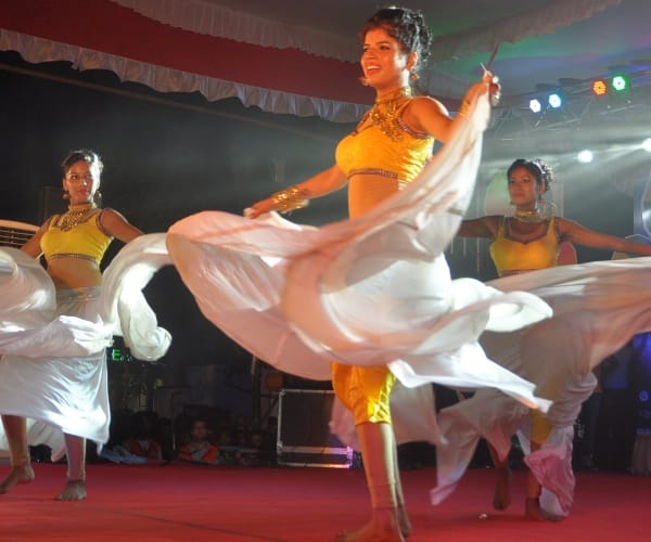 attractive pics of ganjing carnival.