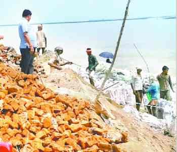 Ghagra occupy the two houses, the risk increased on dam