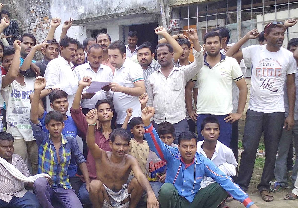 On the road against power cuts