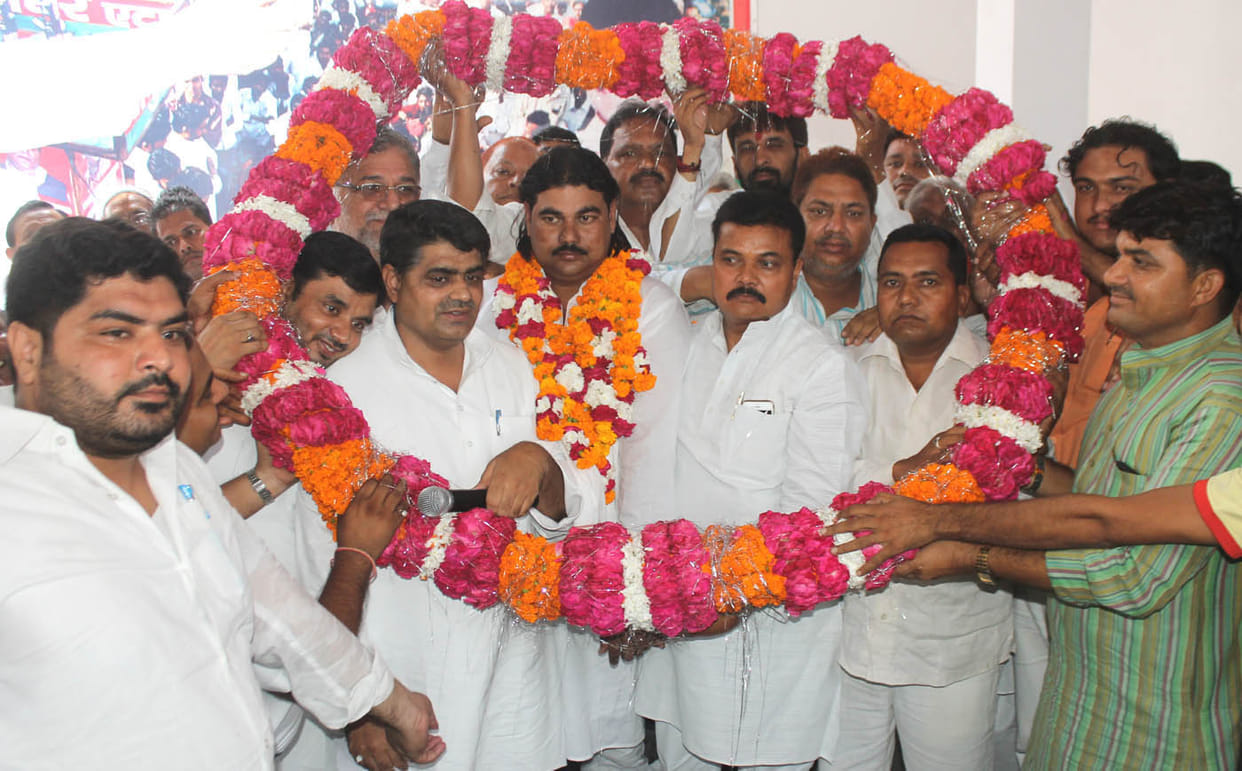 BJP's bicycle while riding on the left SP Harish Lodi