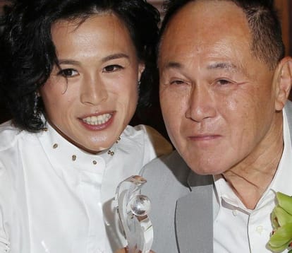 Hong Kong Billionaire Is Offering 1200 cr To Any Man To Marry His Daughter