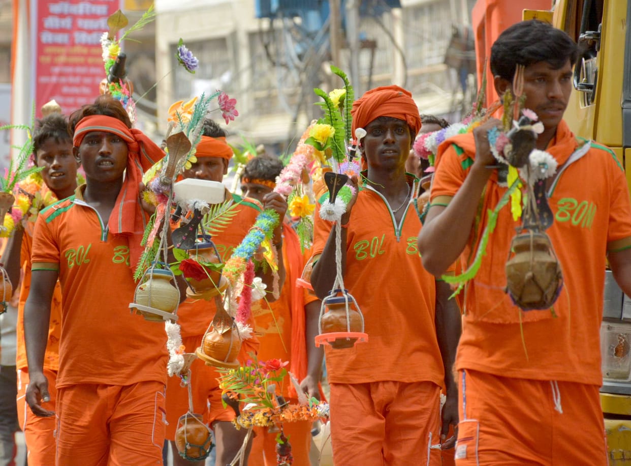 Kanvriye Began to arrive in Varanasi 