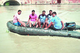 PAC deployed with motor boat to the pier Gangnhr