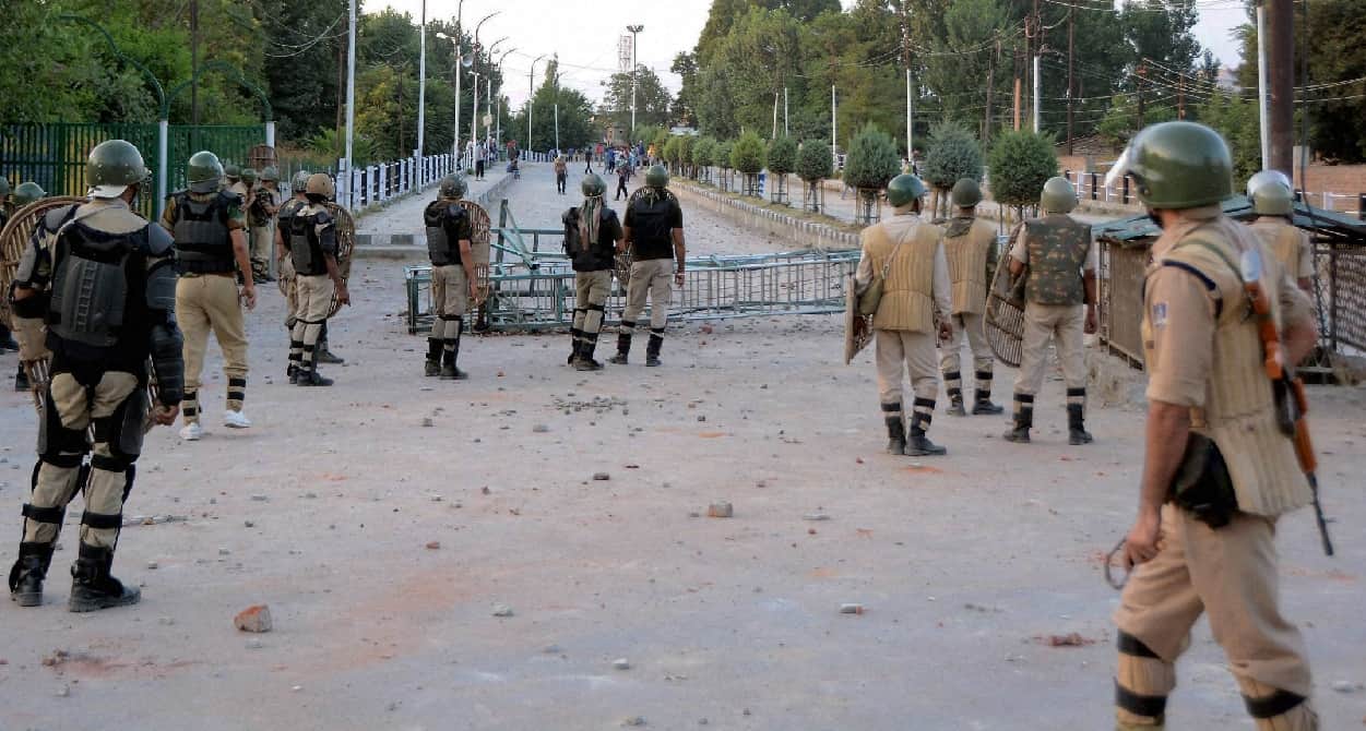 Violent protests in Srinagar on sunday