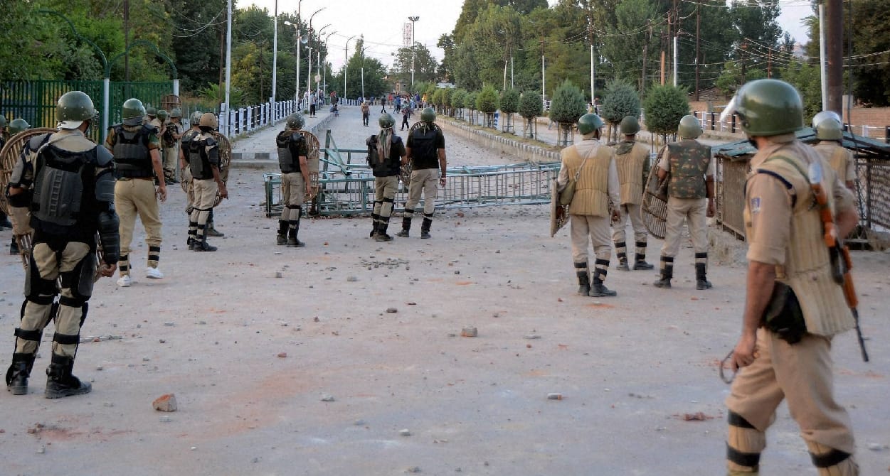 Violent protests in Srinagar on sunday