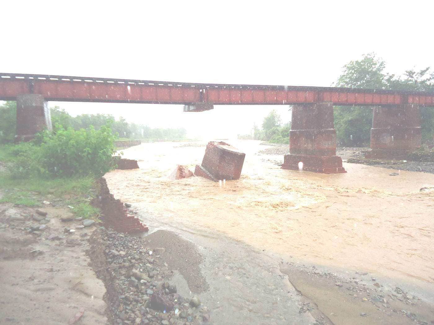 rain destroyed uttarakhand hill areas