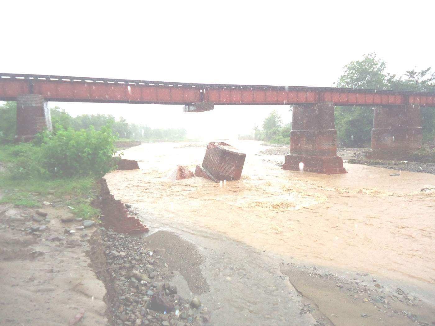 rain destroyed uttarakhand hill areas