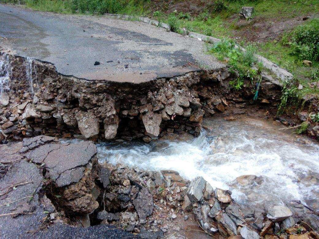 rain destroyed uttarakhand hill areas