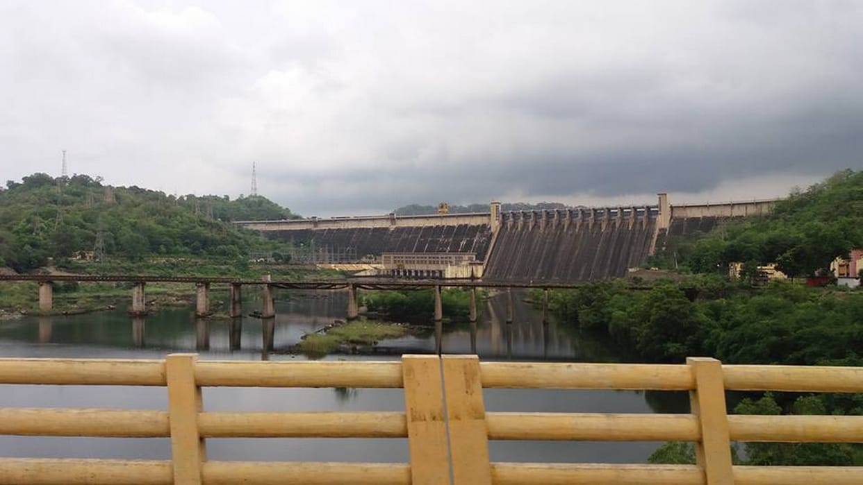 the water level increased in rihand dam
