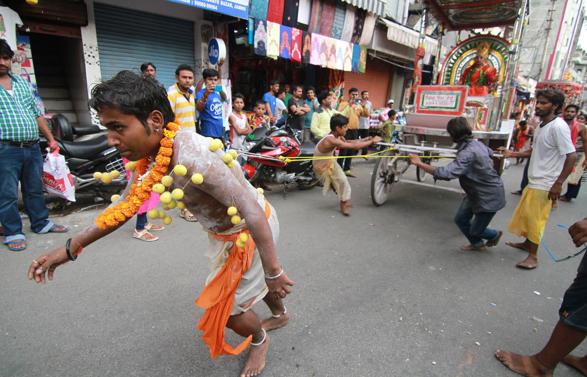 Feat of devotees