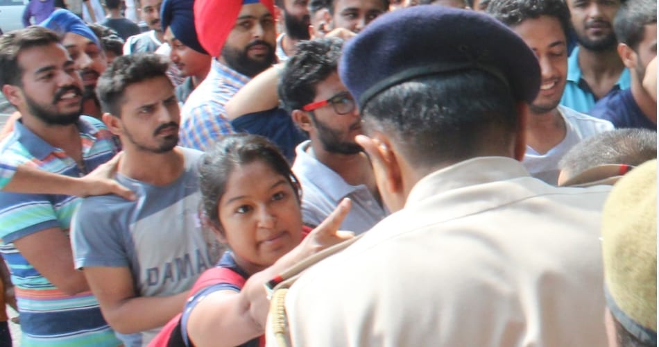 punjab universuty, punjab university senate meeting, student organization protest, chandigarh