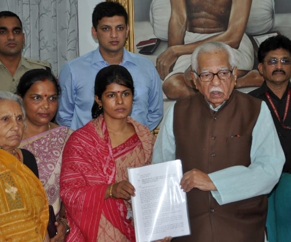  swati singh meets to governor of Uttar pradesh.