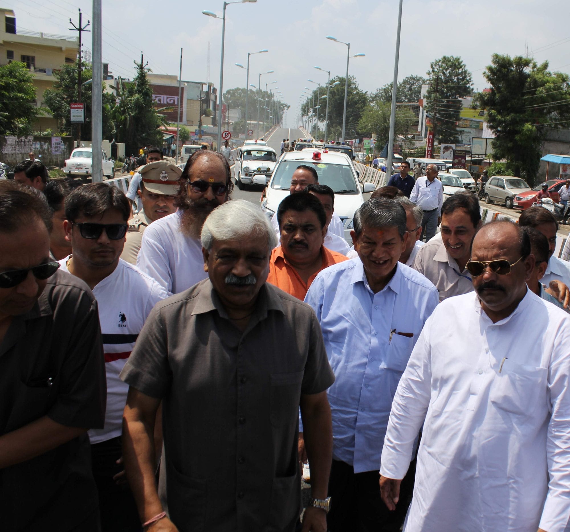 dehradun first flyover open for public.
