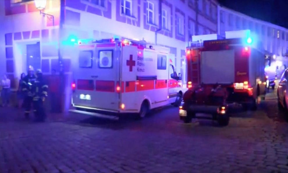 syrian man dies carrying bomb