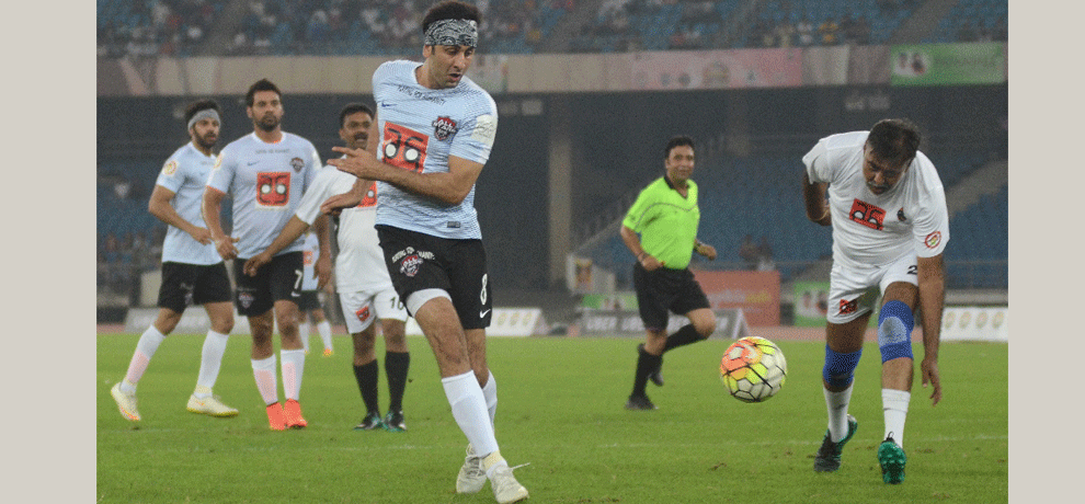 Photos: MPs tremendous football match between Bollywood stars