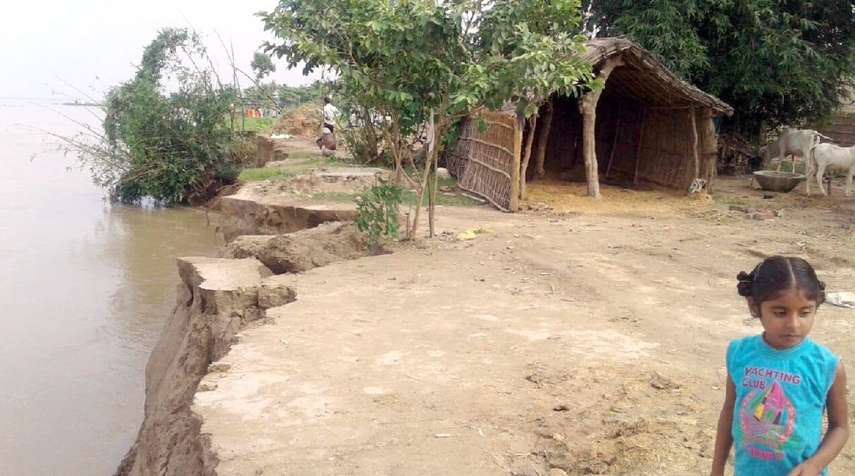 Ghagra river and occupy the four houses