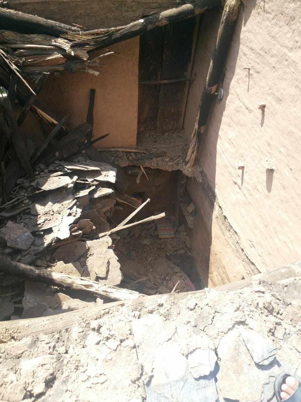 house collapse in tehri, three dead