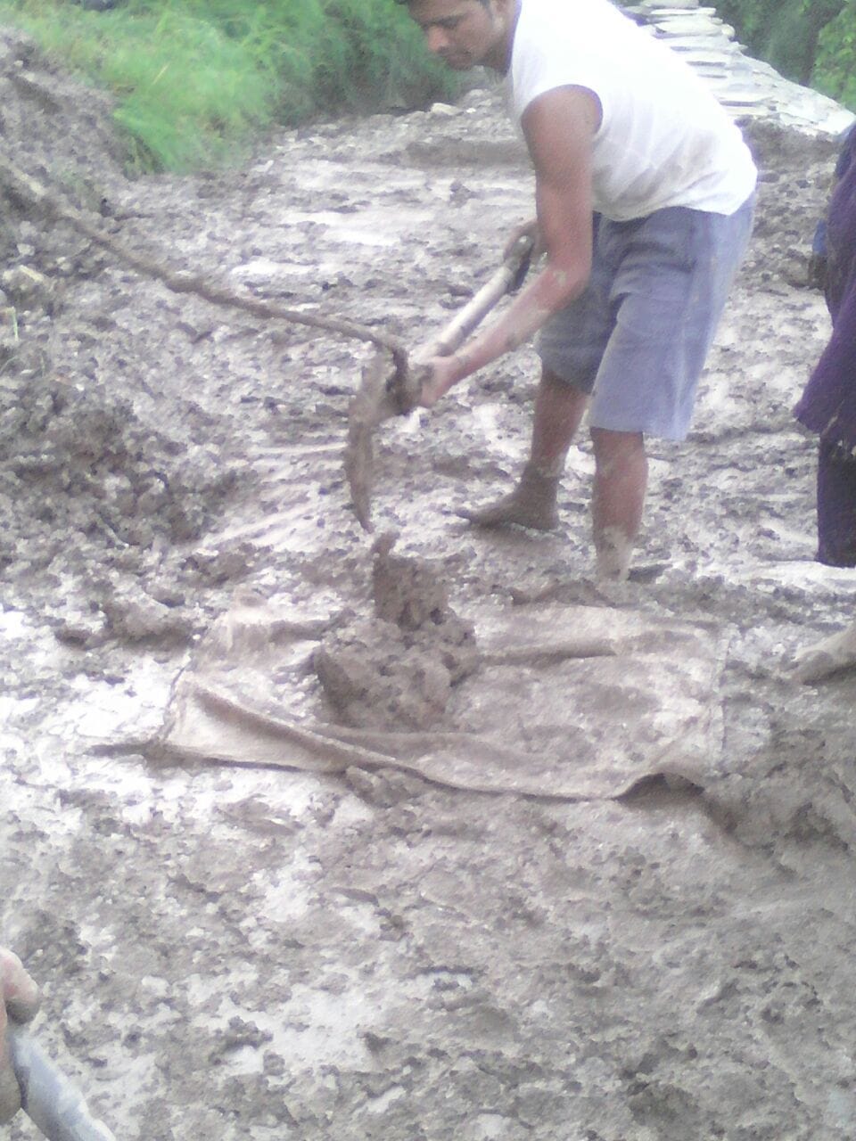 house collapse in tehri, three dead